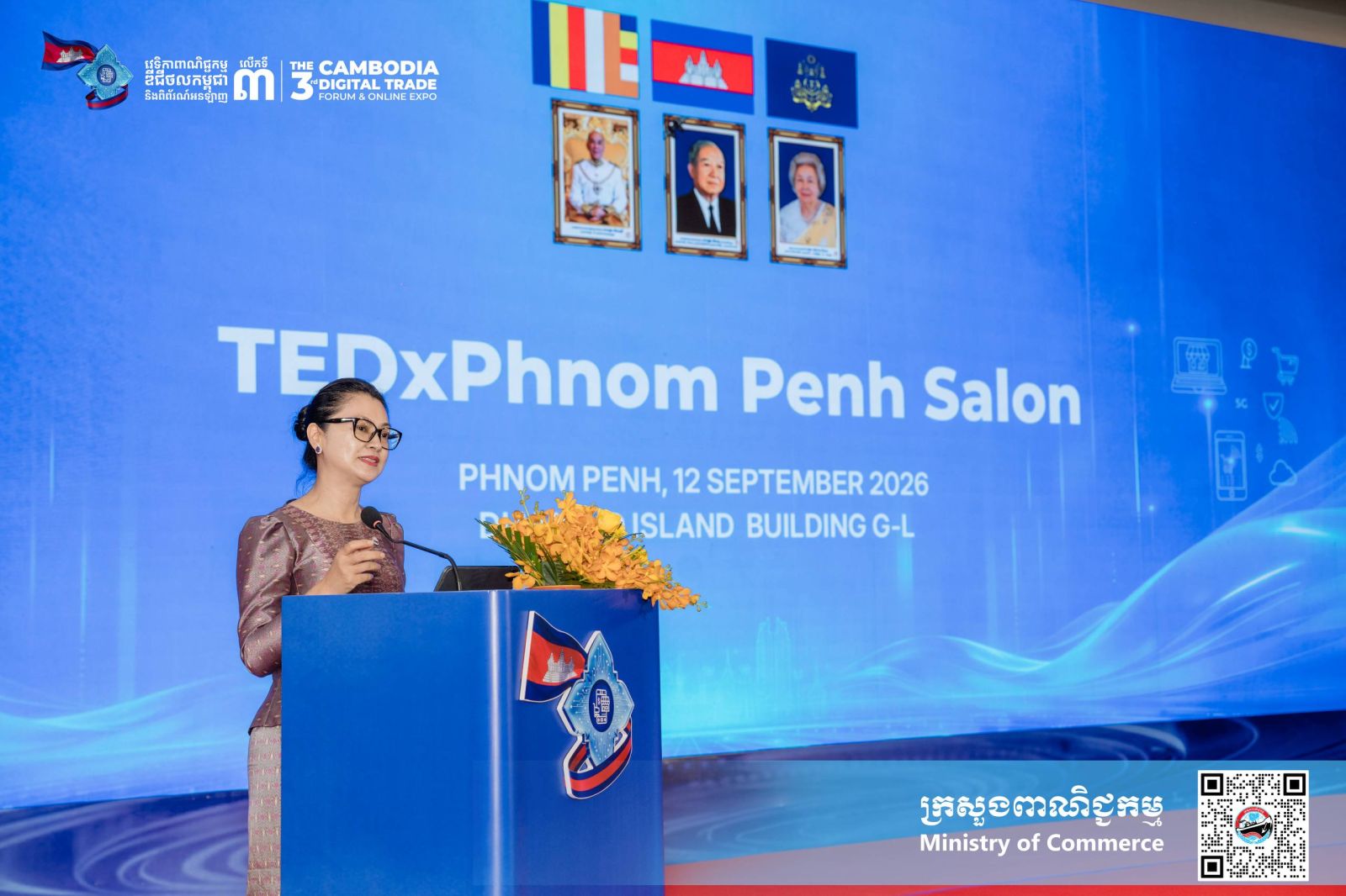 លោកជំទាវ ជា រដ្ឋា រដ្ឋលេខាធិការក្រសួងពាណិជ្ជកម្ម អញ្ជើញជាអធិបតីក្នុងពិធីបើកកម្មវិធី «TEDxPhnom Penh Salon» ដែលជាព្រឹត្តិការណ៍អមក្នុង «វេទិកាពាណិជ្ជកម្មឌីជីថលកម្ពុជា និងពិព័រណ៍អនឡាញ លើកទី៣»